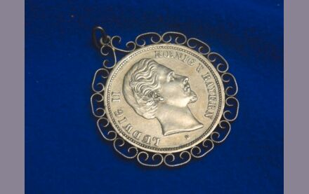 Anh&auml;nger mit Echter 5 Mark M&uuml;nze - K&ouml;nig Ludwig II K&ouml;nig v. Bayern Deutsches Reich 1874