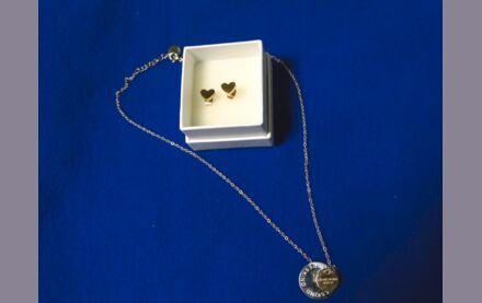 Schmuck Set von Liebeskind - Kette mit Anh&auml;ngern - Herz Ohrstecker