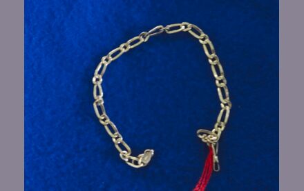 Feines goldenes Armband 18 Karat hochgl&auml;nzend