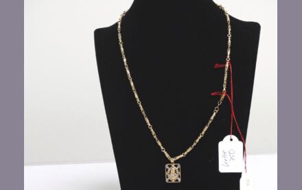 Au&szlig;ergew&ouml;hnliche Goldkette mit Anh&auml;nger 18 Karat