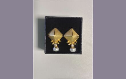 Designer Ohrstecker (HILZ Design) 18 Karat - Perlen - Brillanten