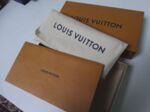 Louis Vuitton Monogramm Taigarama Zippy Vertical Portemonnaie Blau - NEU